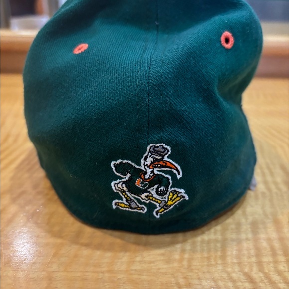 🌸 University Of Miami Hat Cap Fitted
M Green Stretch Baseball 🌸 - Picture 3 of 7